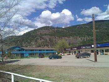 Christina Lake Village Buitenkant foto